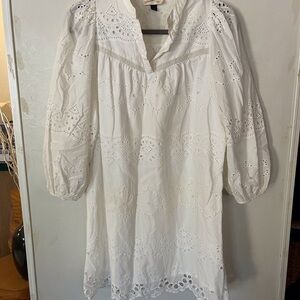Universal Thread White Blouse